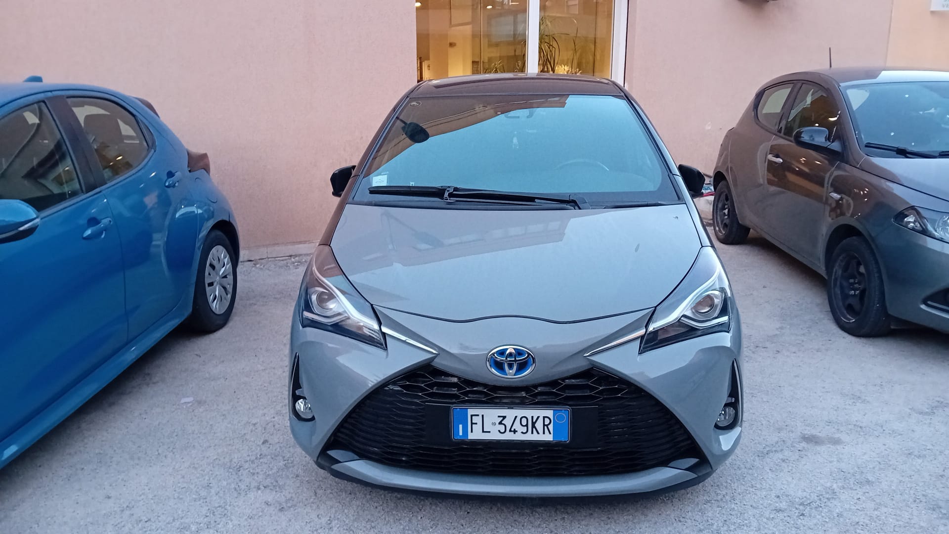 TOYOTA YARIS 1.5 H